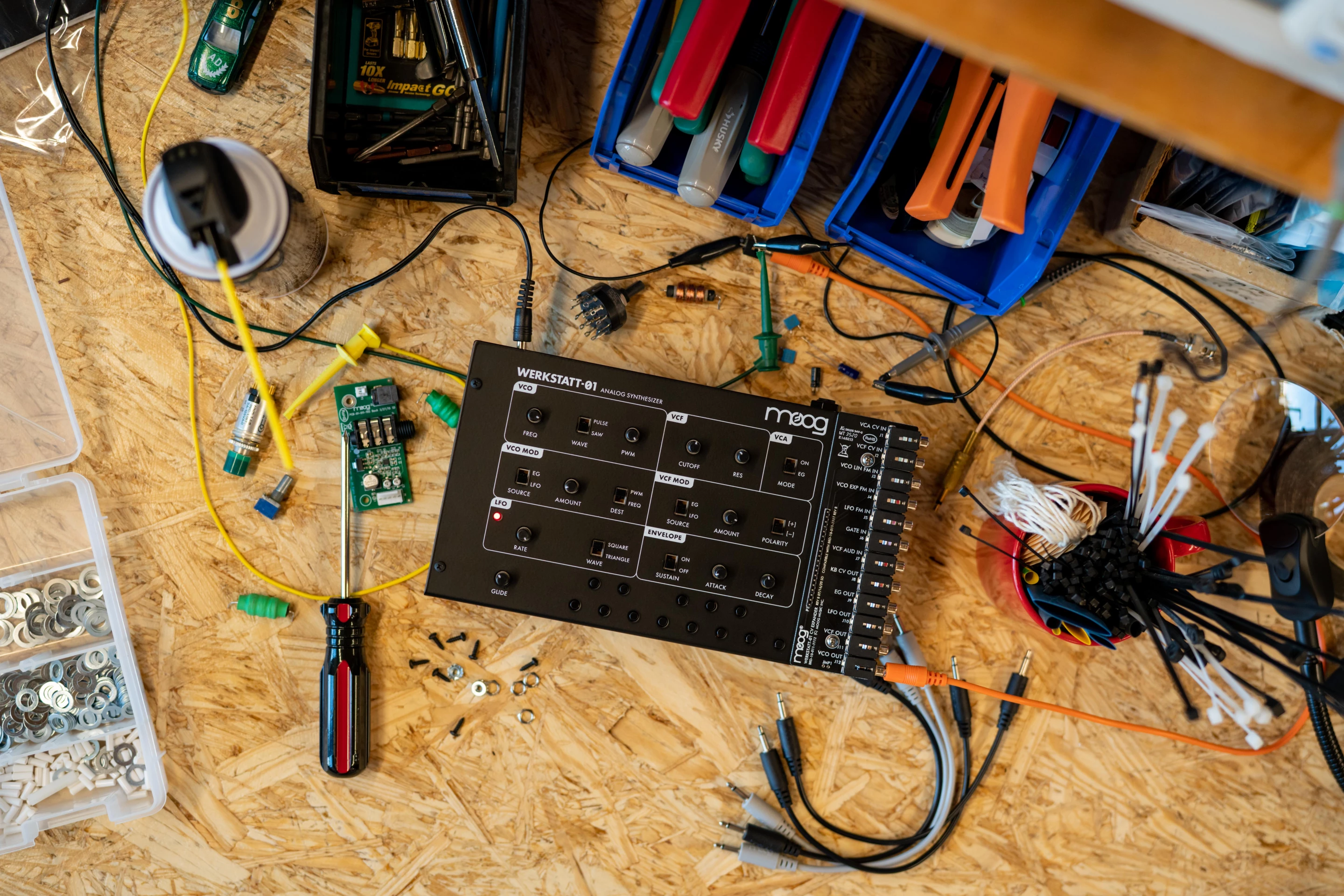 The Werkstatt-01 was originally designed as an educational tool for teaching electronics assembly