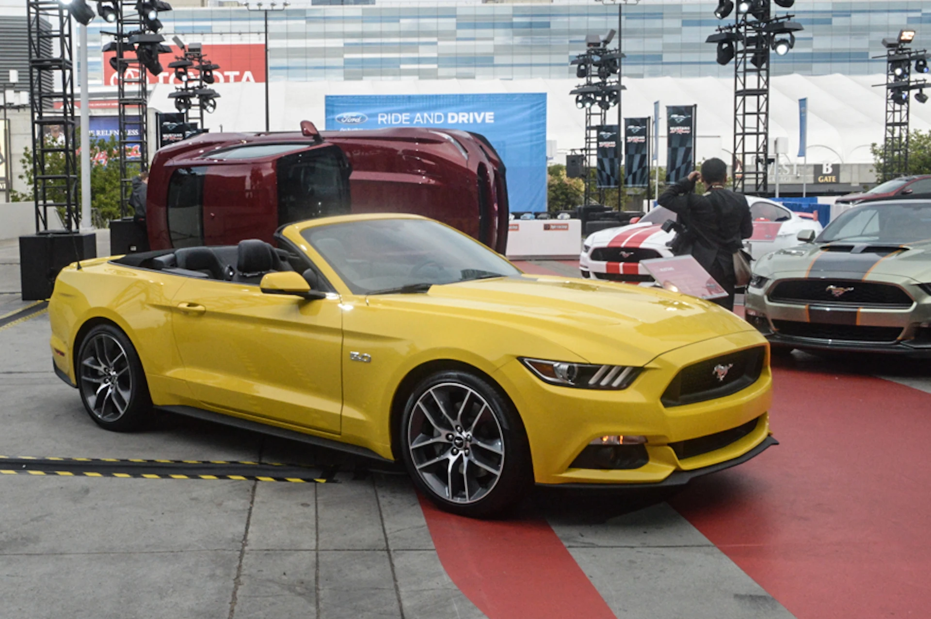 Ford Mustangs (Photo: C.C. Weiss/Gizmag.com)