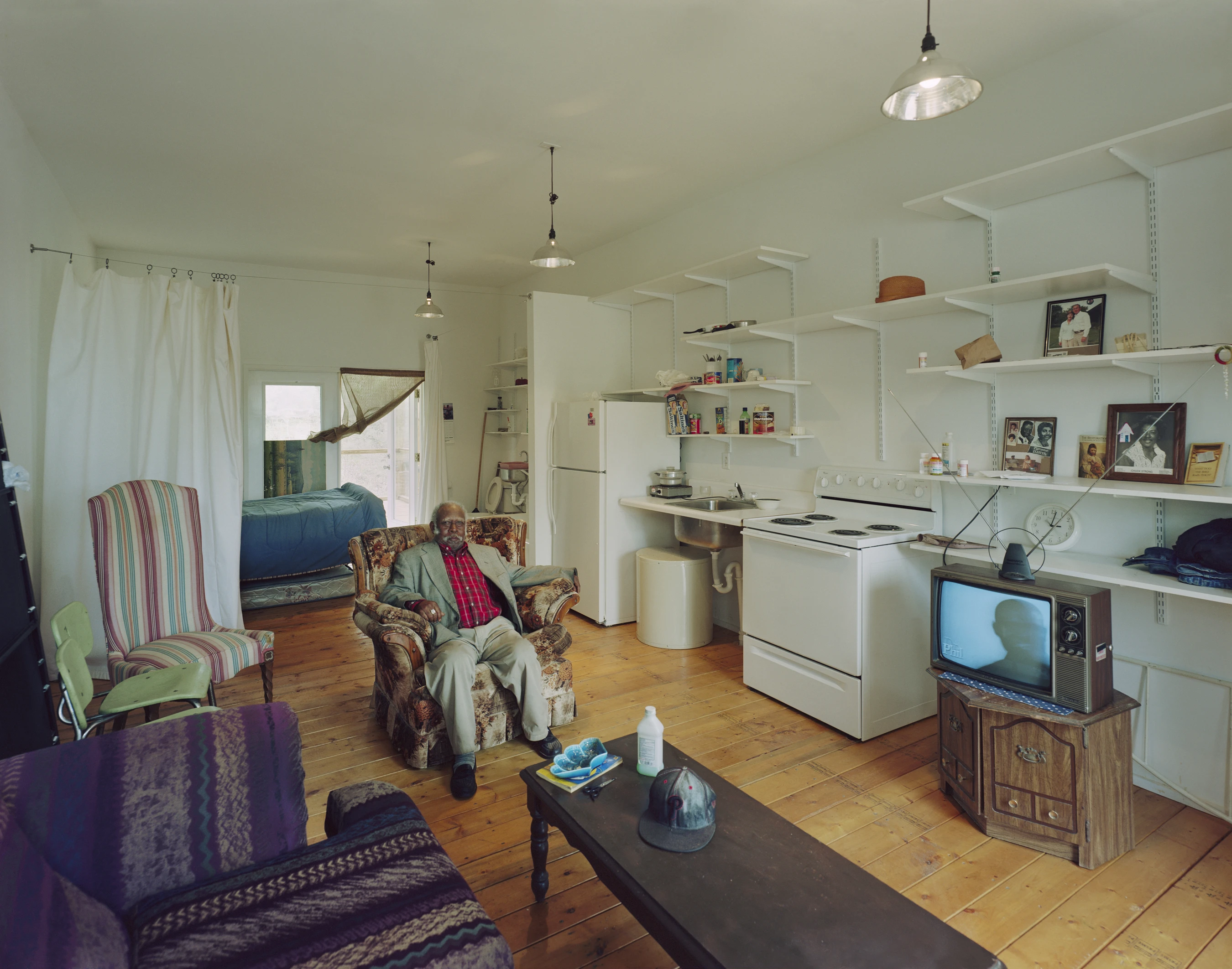 The houses themselves range greatly in size, shape, and materials used, but all sport a carefully-considered design (Photo: Tim Hursley/RuralStudio 20K)