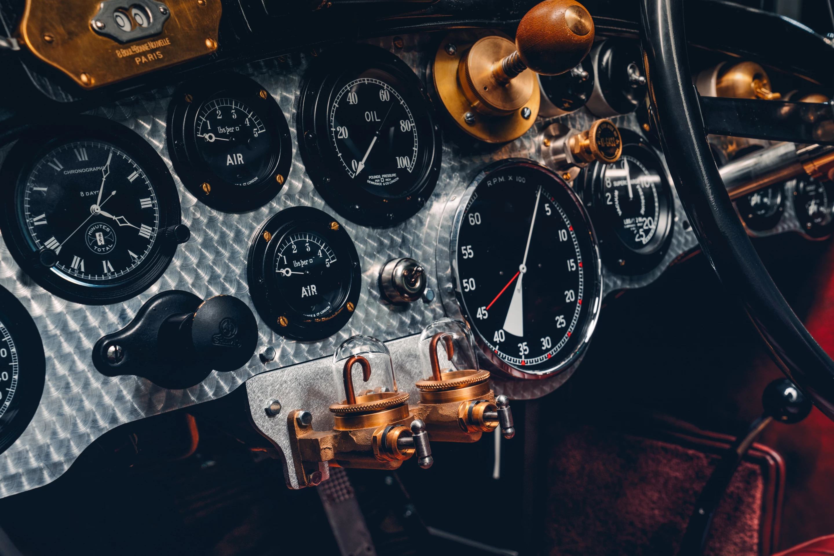 A busy dash will give drivers plenty to do with their hands