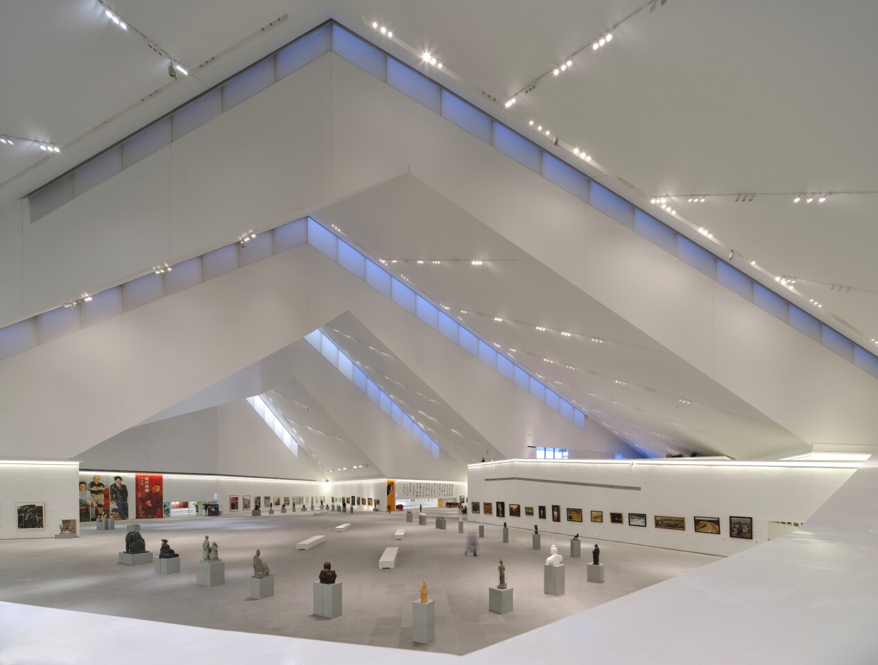 The interior of the Datong Art Museum is arranged around a large central gallery