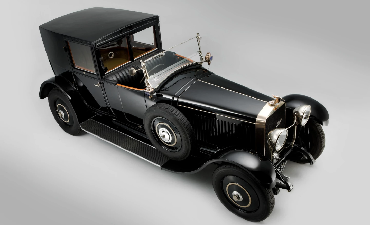 There is no more premium brand than Hispano Suiza, and this 1925 Hispano-Suiza H6B 32CV Coupé de Ville coachwork by Carrosserie Kellner is superb in every respect. The H6 six cylinder engine, in this case a 6,597 cc straight six, was designed by Marc Birkigt, being essentially half of his V12 aero engine which earned the respect of all those who worked on or near it during WW1. The seven-bearing crankshaft was milled from a 600 lb (272 kg) steel billet, while the block used screwed-in steel liners, and the water passages were enameled to prevent corrosion. The car sold for $408,393 (€333,500)