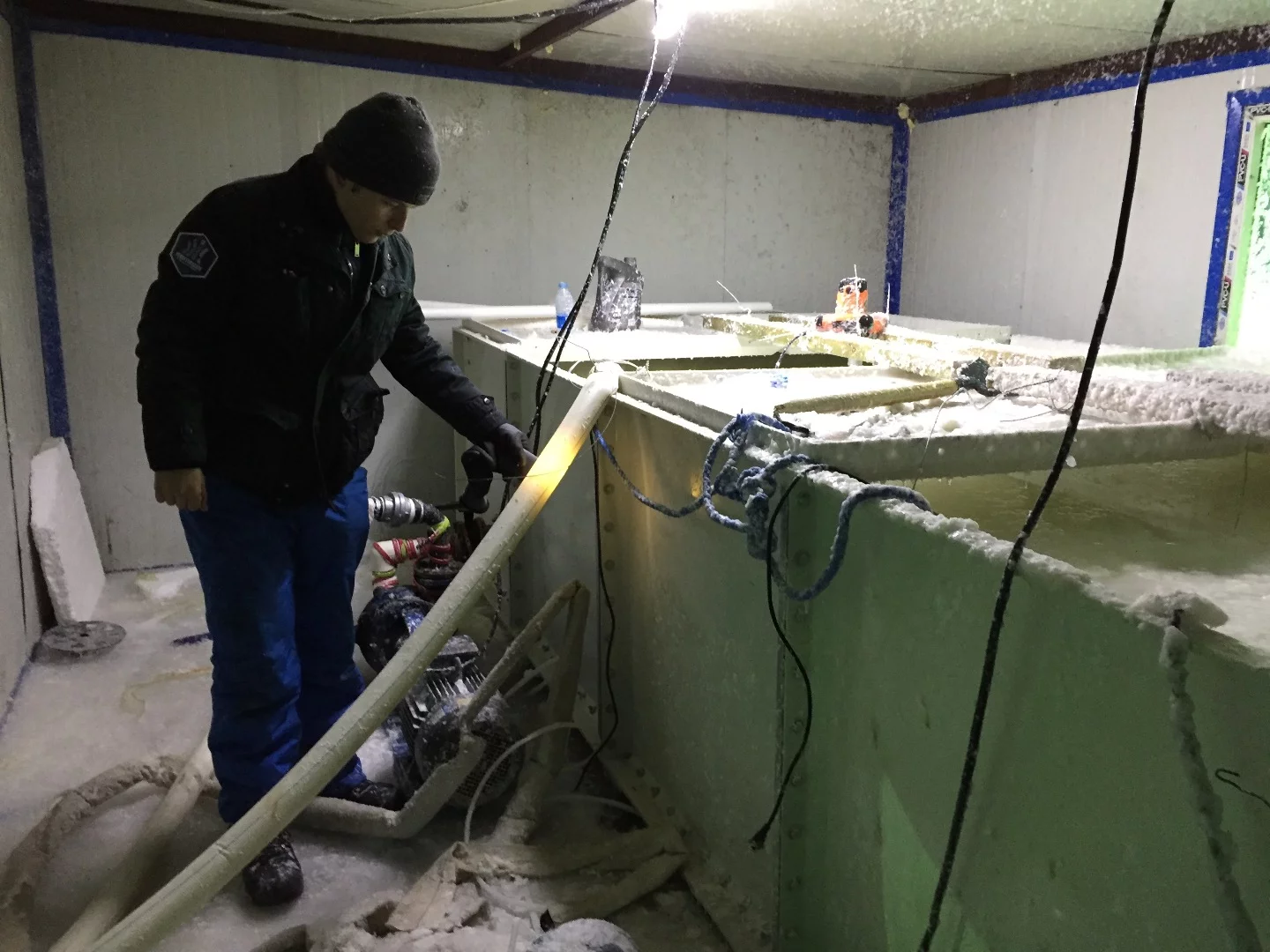 The Flamenco Ice Tower's construction was quite an involved process