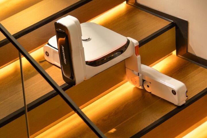 The Ascender can manage both regular and open-riser stairs, as long as the treads are at least 5.9 inches deep (150 mm)