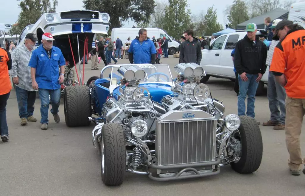 The two-supercharger setup placed one of the blowers directly in front of the drover's face, making it rather tough to drive!