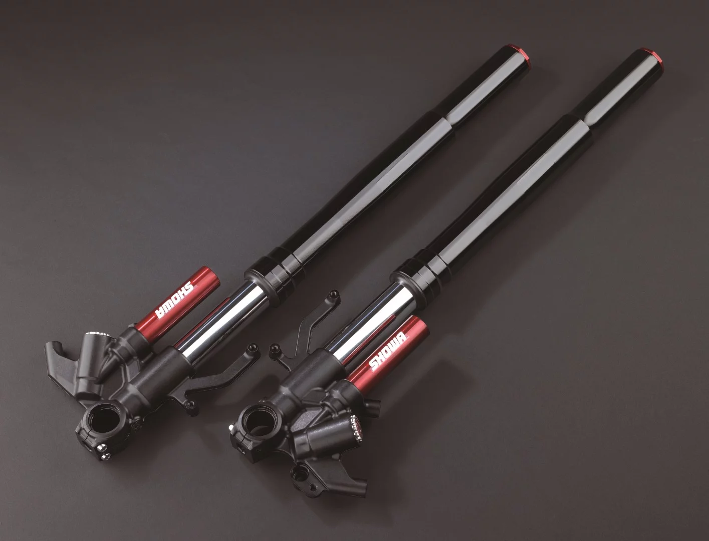 Showa's Balance Free Fork makes its world debut on a production motorcycle with the 2016 Kawasaki Ninja ZX-10R