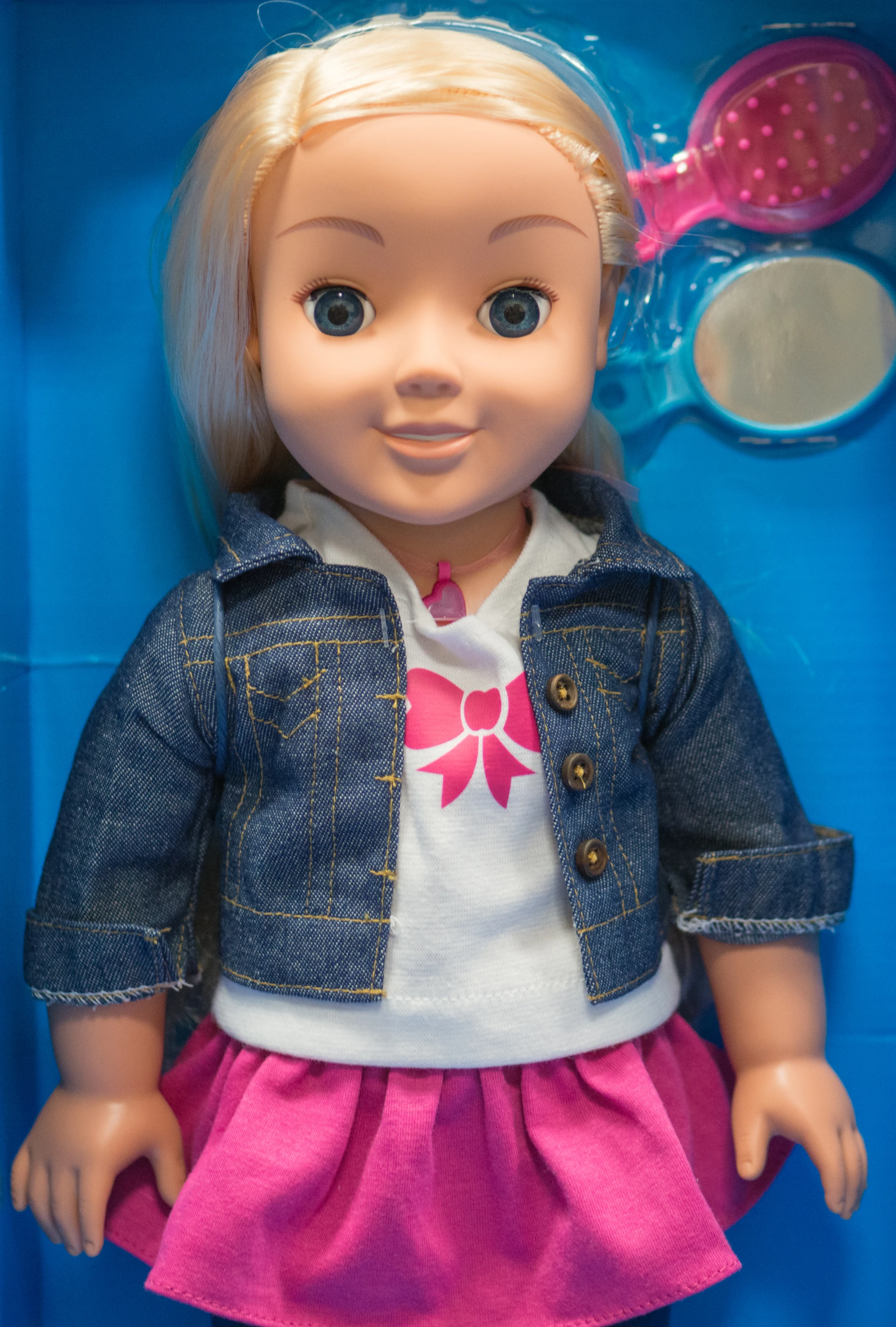 The My Friend Cayla doll uses voice recognition to respond to what's being said (Photo: Simon Crisp/Gizmag.com)