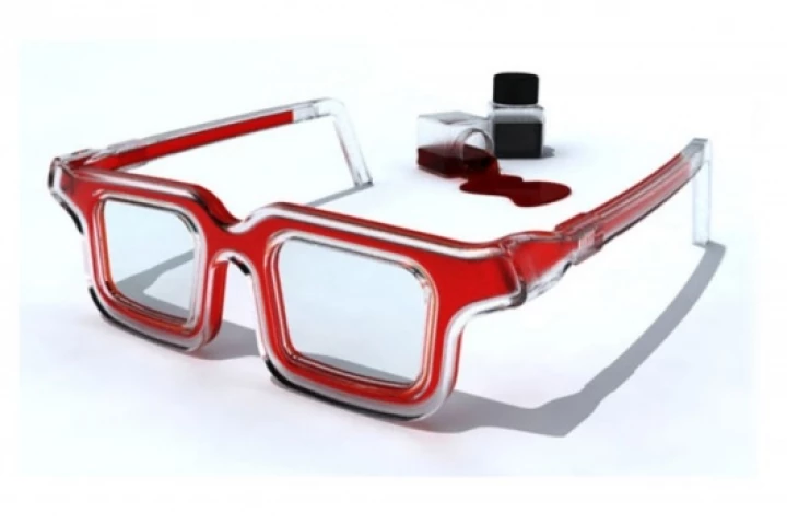 Luis Porem's color changing eye-glasses