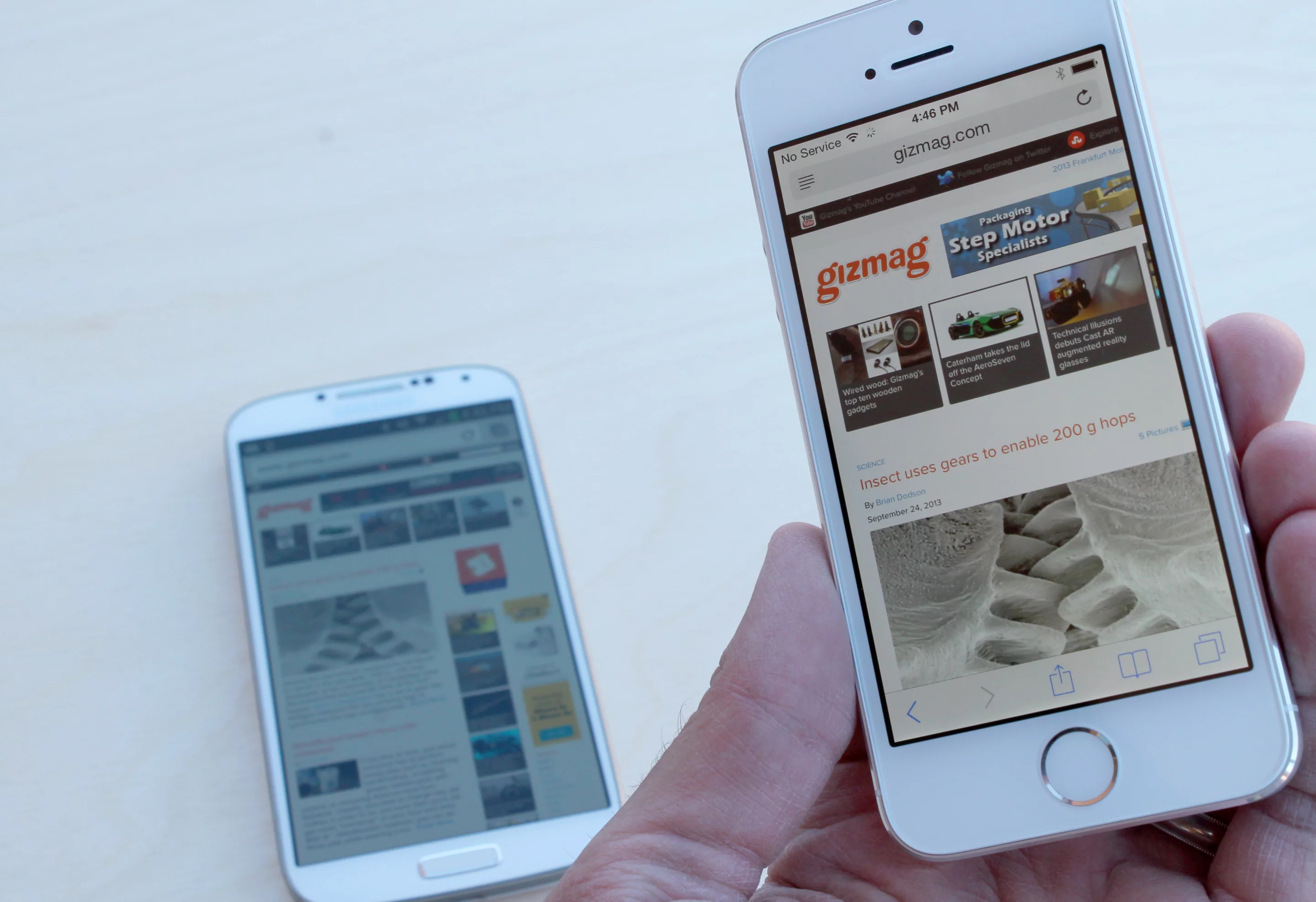 The iPhone 5s is 14 percent lighter than the GS4