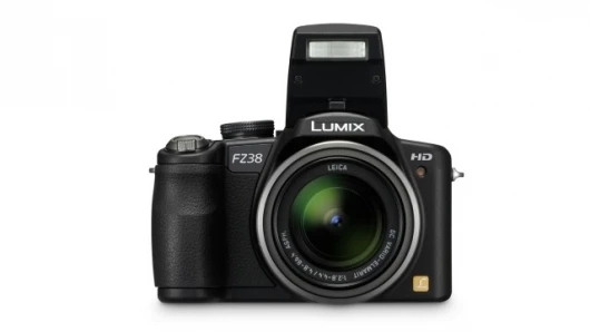The Panasonic DMC-FZ38 features enhanced auto-focus and face recognition capabilities