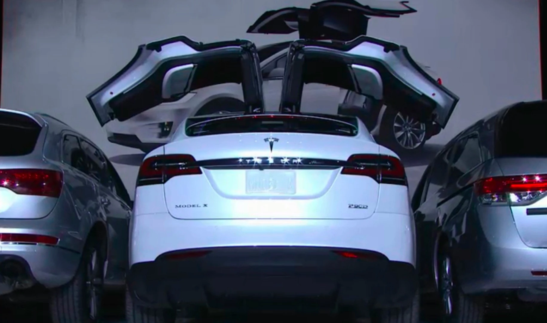The doors dual-hinge design mean they can be opened in a garage without hitting the walls