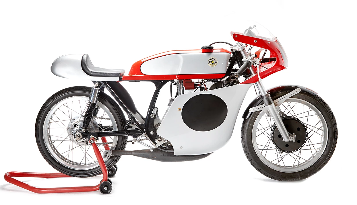 Across 20 races in period, this 1968 Bultaco 125 6 speed works racer finished no lower than eighth and placed third in the 1968 World Championship 125cc class in the hands of New Zealander Ginger Molloy. The bike is sold with Molloy's third place FIM medal. Estimate: NZD$60,000 to $70,000 (US$38,000 to $44,000)
