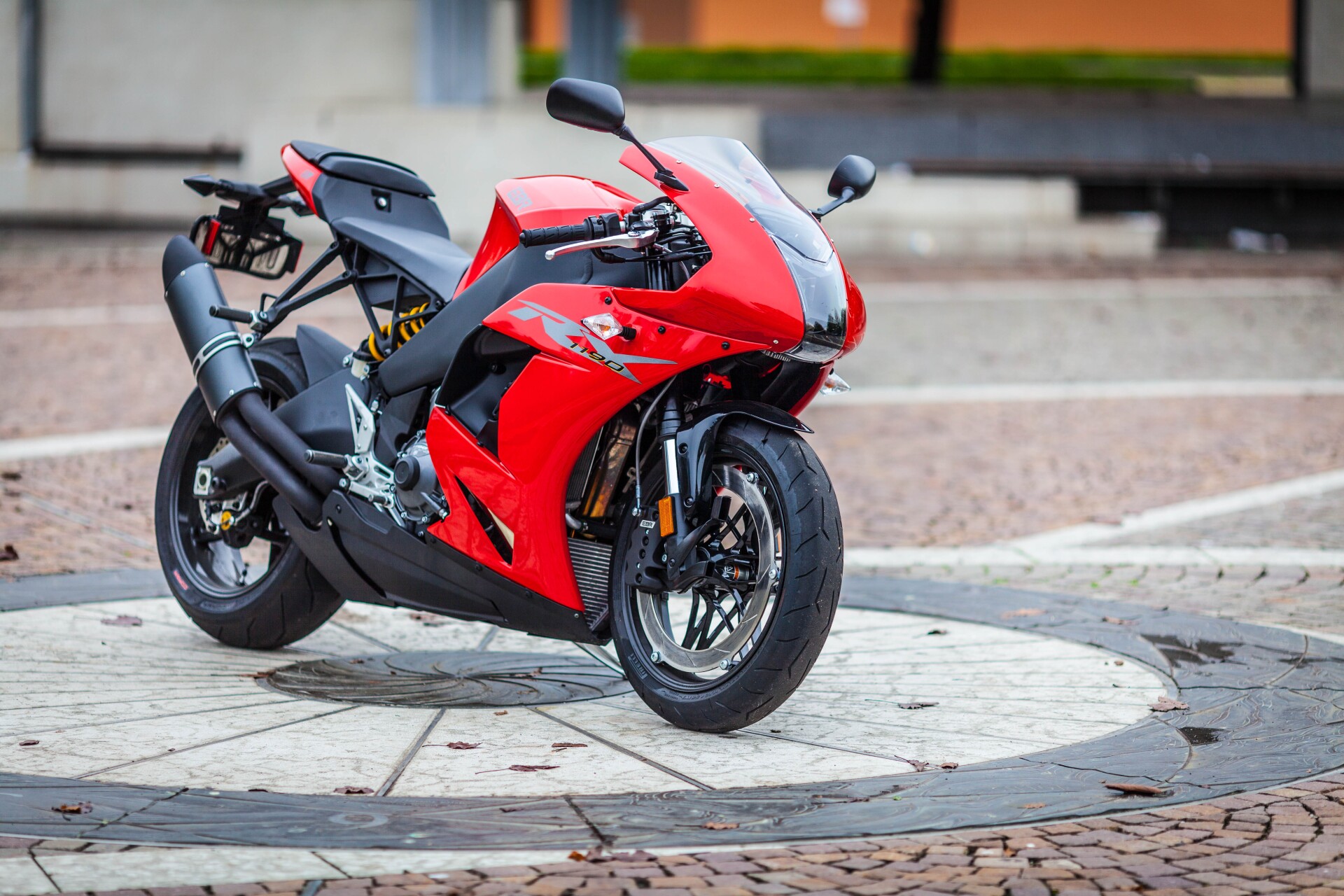 Motorcycle Road Test 2014 EBR 1190RX