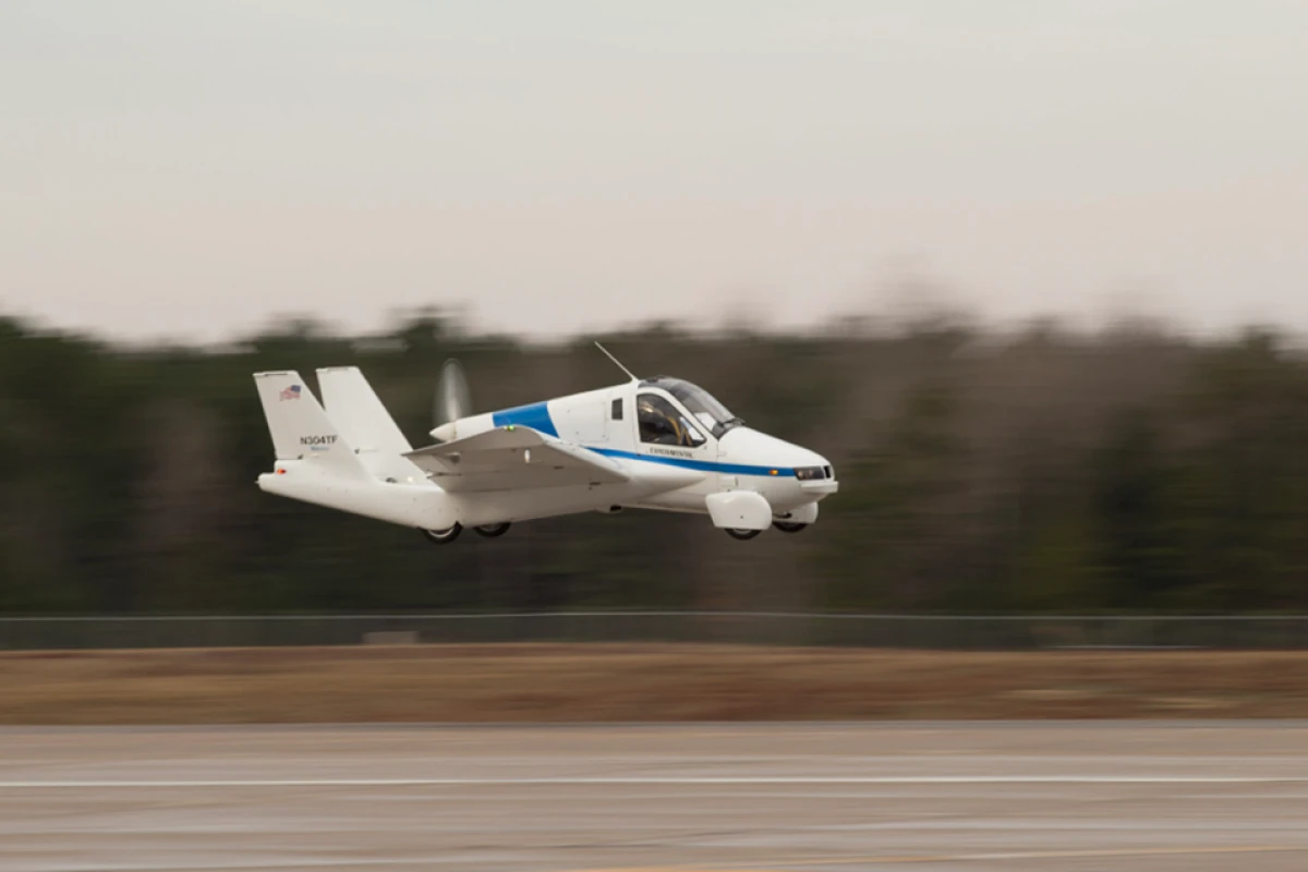 Terrafugia's Transition prototype in flight