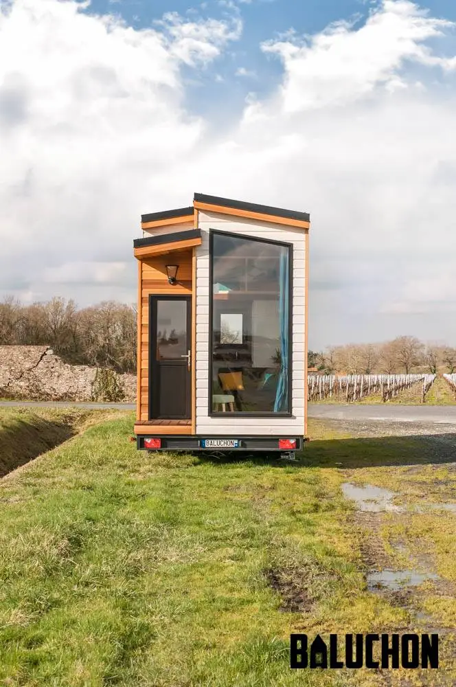 The Utopia is designed as an updated take on Baluchon's previous Escapade model
