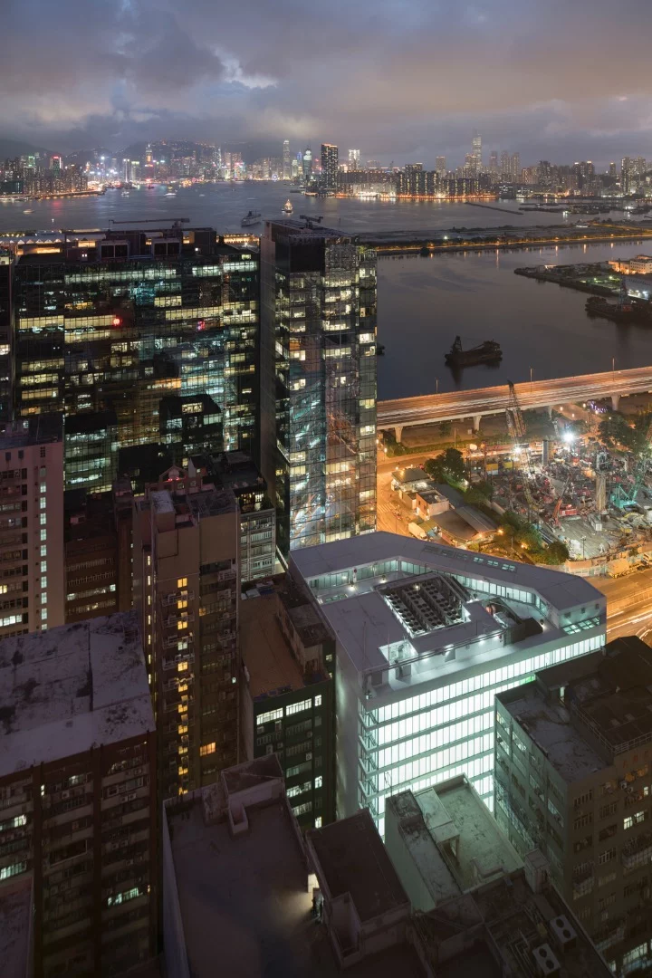 Measures taken to reduce energy use included the installation of low-e (efficient) double-glazed windows, and an efficient mechanical ventilation and air-conditioning unit