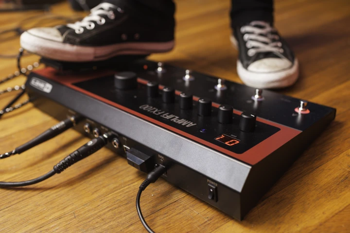The AMPLIFi FX100 from Line 6