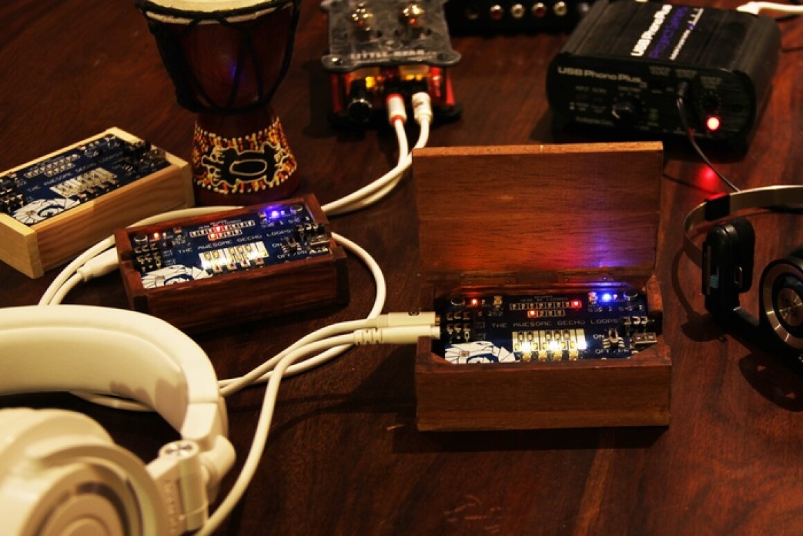 Tiny loopsynth makes beautiful music from ambient noise