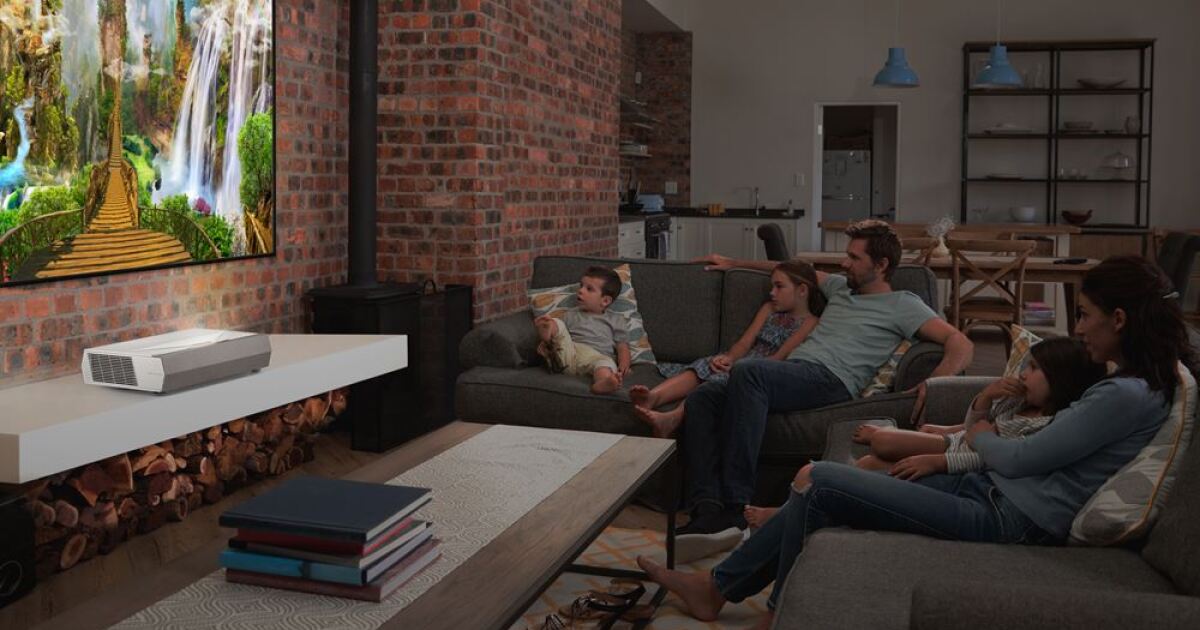 Optoma CinemaX D2 projectors bring big-screen viewing close to the wall Optoma CinemaX D2 projectors bring big-screen viewing close to the wall