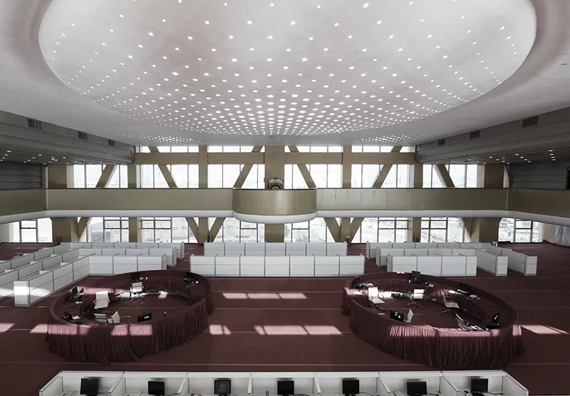 The building currently serves as home to the Guangdong Plastic Exchange, and also hosts several exclusive office units, and a hotel (Photo: Joseph di Pasquale architect)