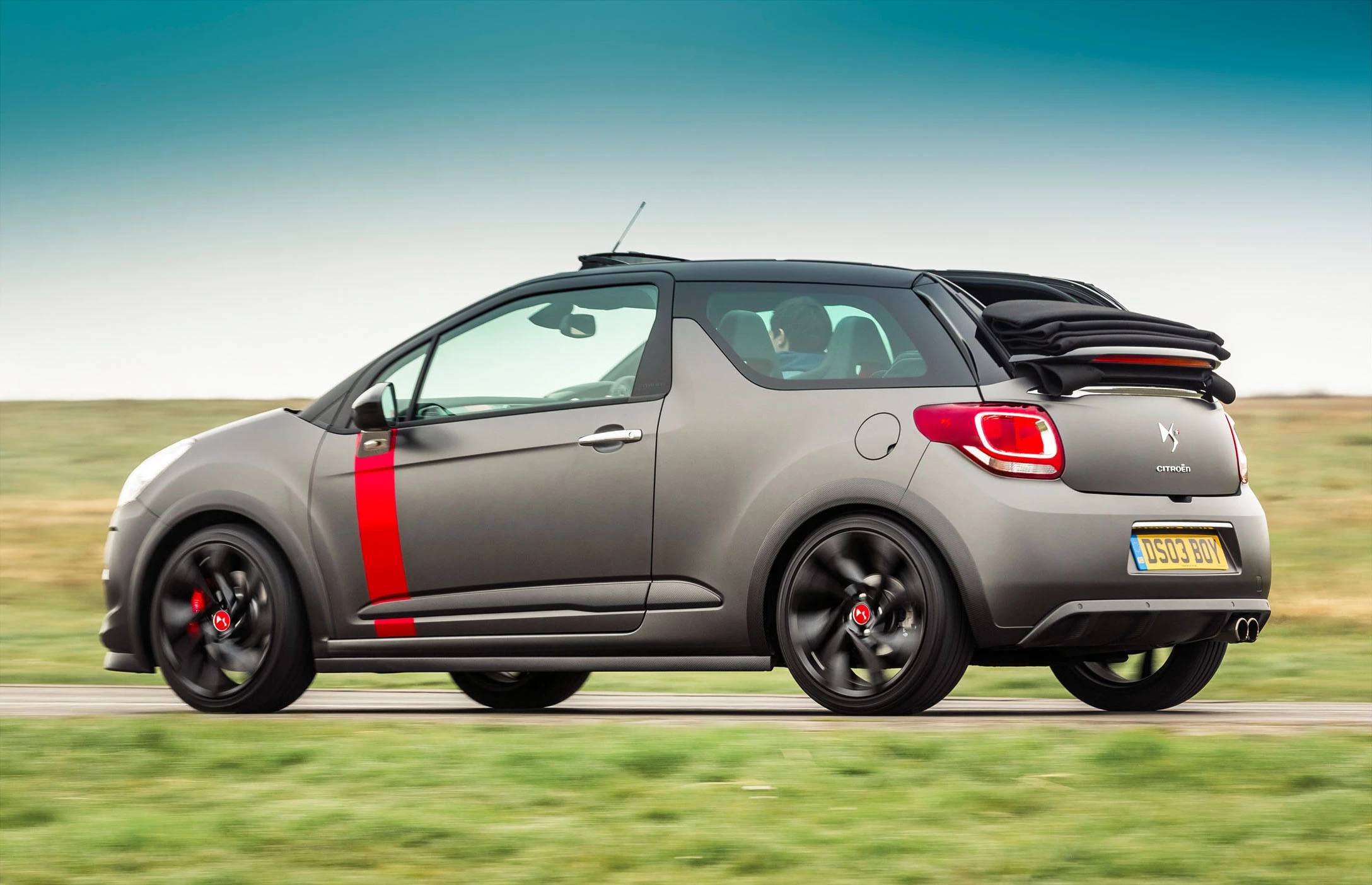 The Citroen DS3 Cabrio Racing