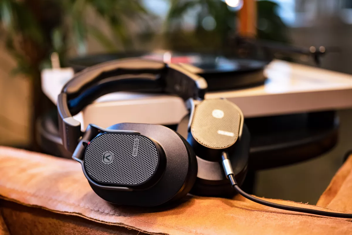 The Hi-X65 open-backed headphones have been designed as professional monitoring headphones for mixing and mastering