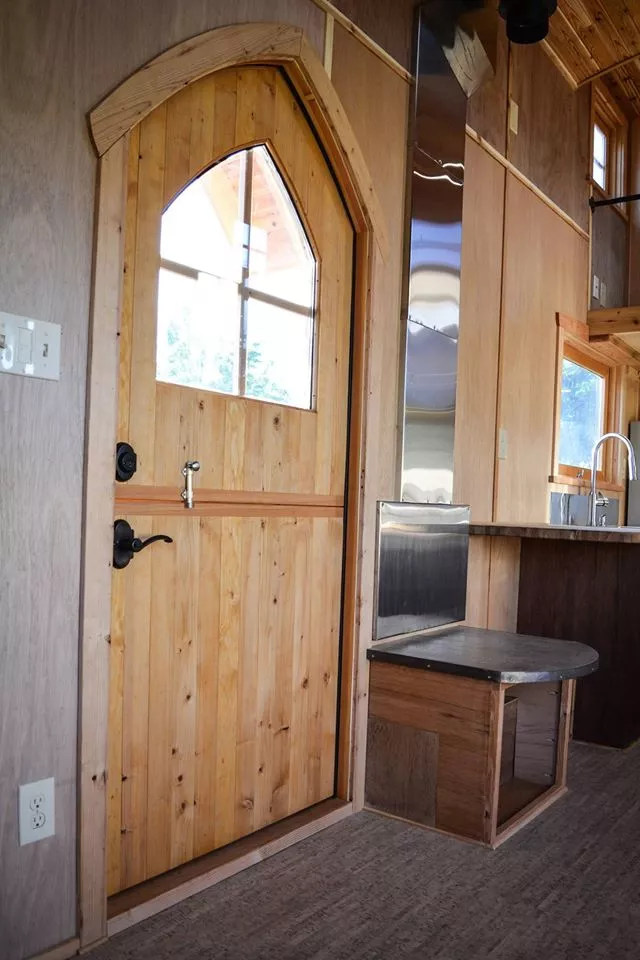 The hand built dutch door