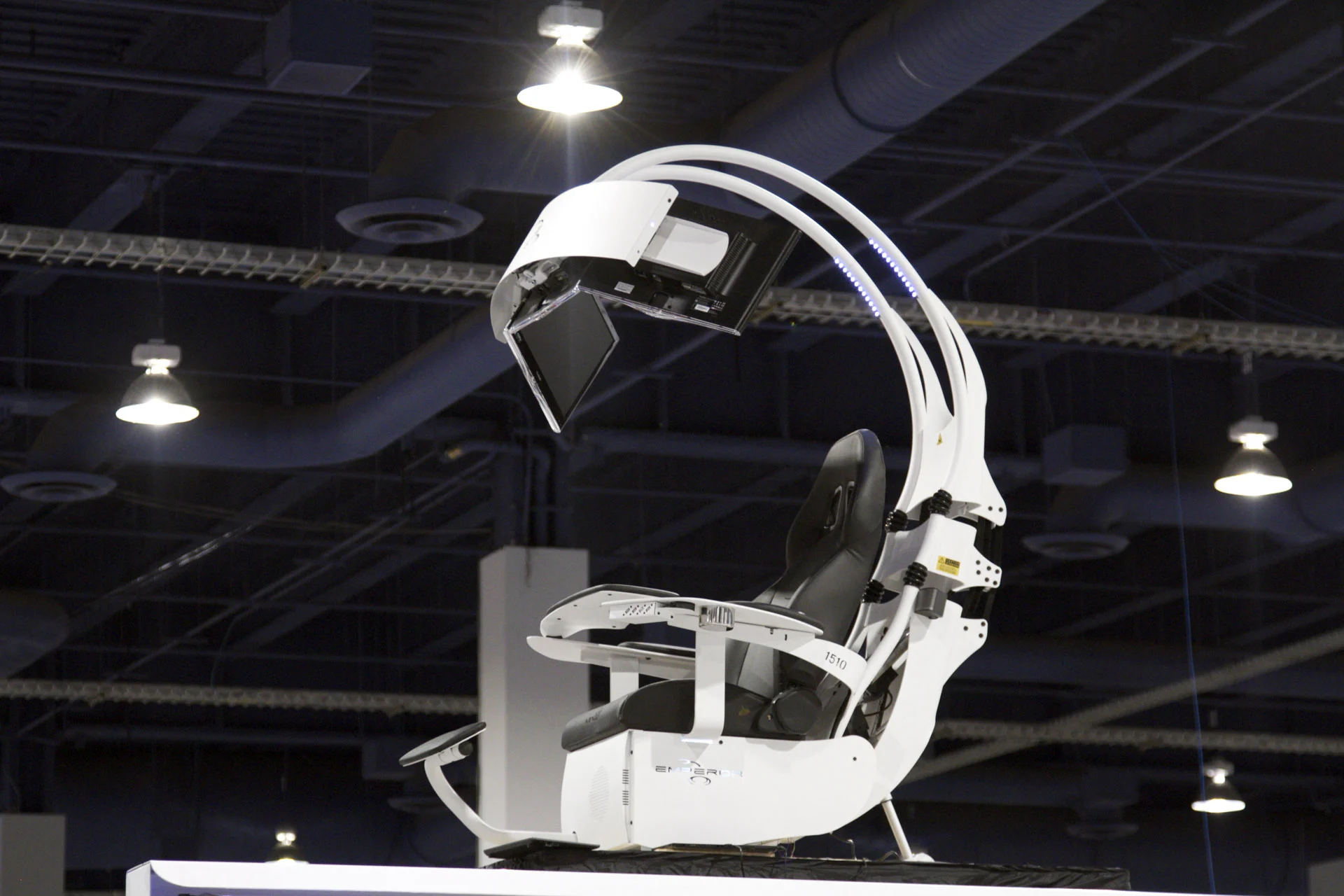 Emperor 1510 workstation on show at CES 2012