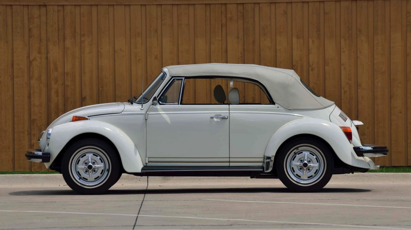 This 1977 Volkswagen Beetle Convertible sold for $39,000 at Barrett-Jackson Monterey, 2016 | Auction Link