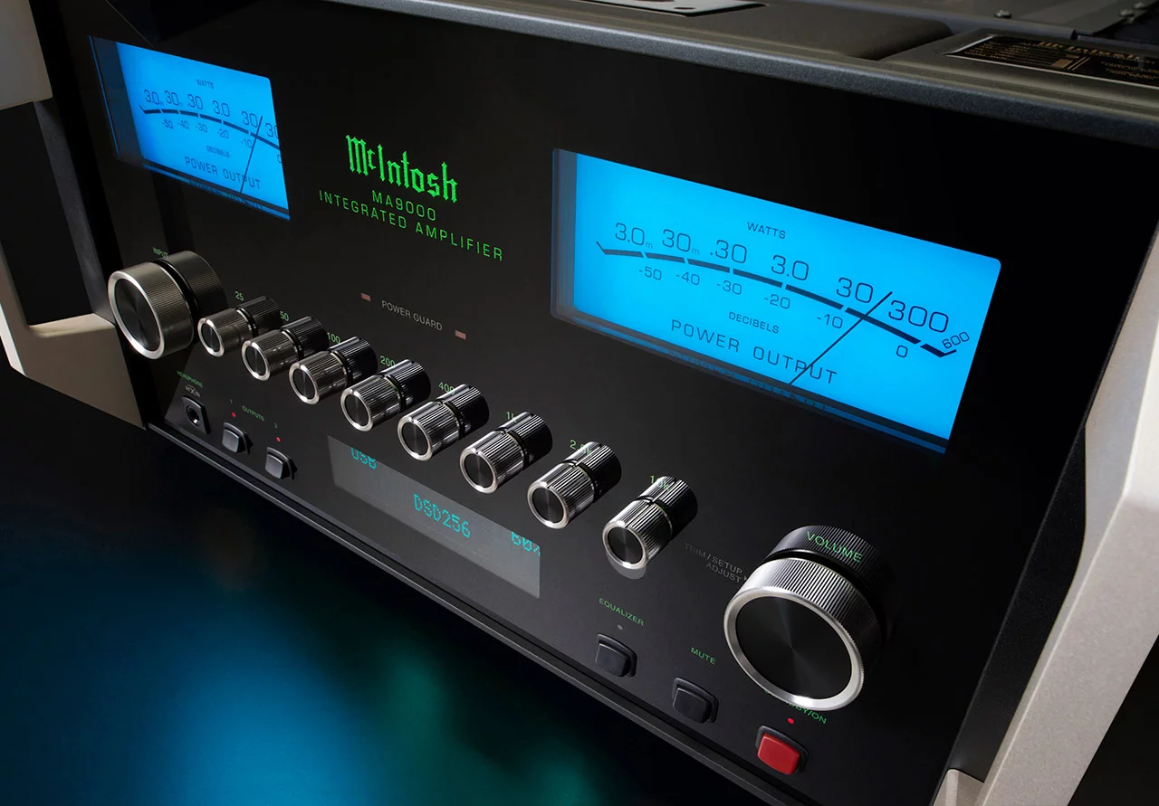 The MA9000 sports the signature McIntosh black glass front with blue output meters