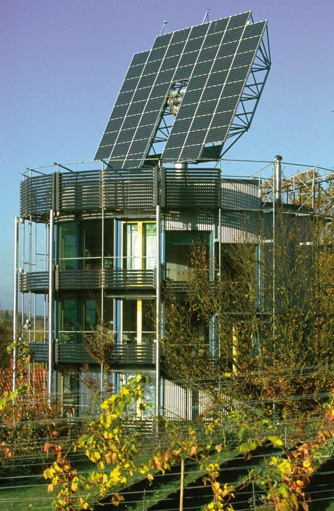The Heliotrope regulates heat entering the home by facing its triple-glazed windows in the sun's direction in winter and pointing its insulated rear sunward during the warmer summer months