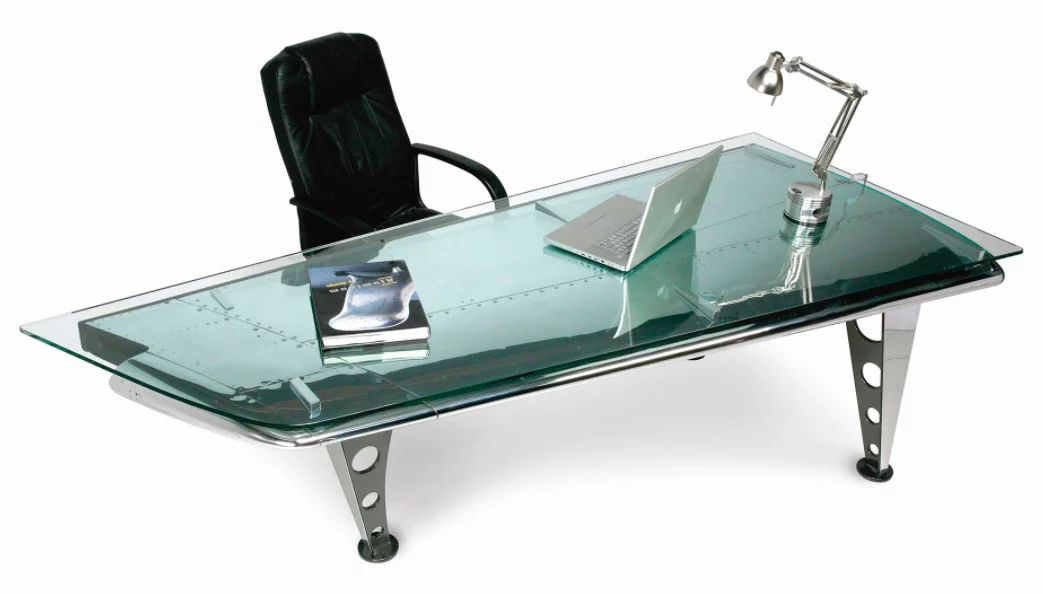MotoArt's DC-9 Wing Desk