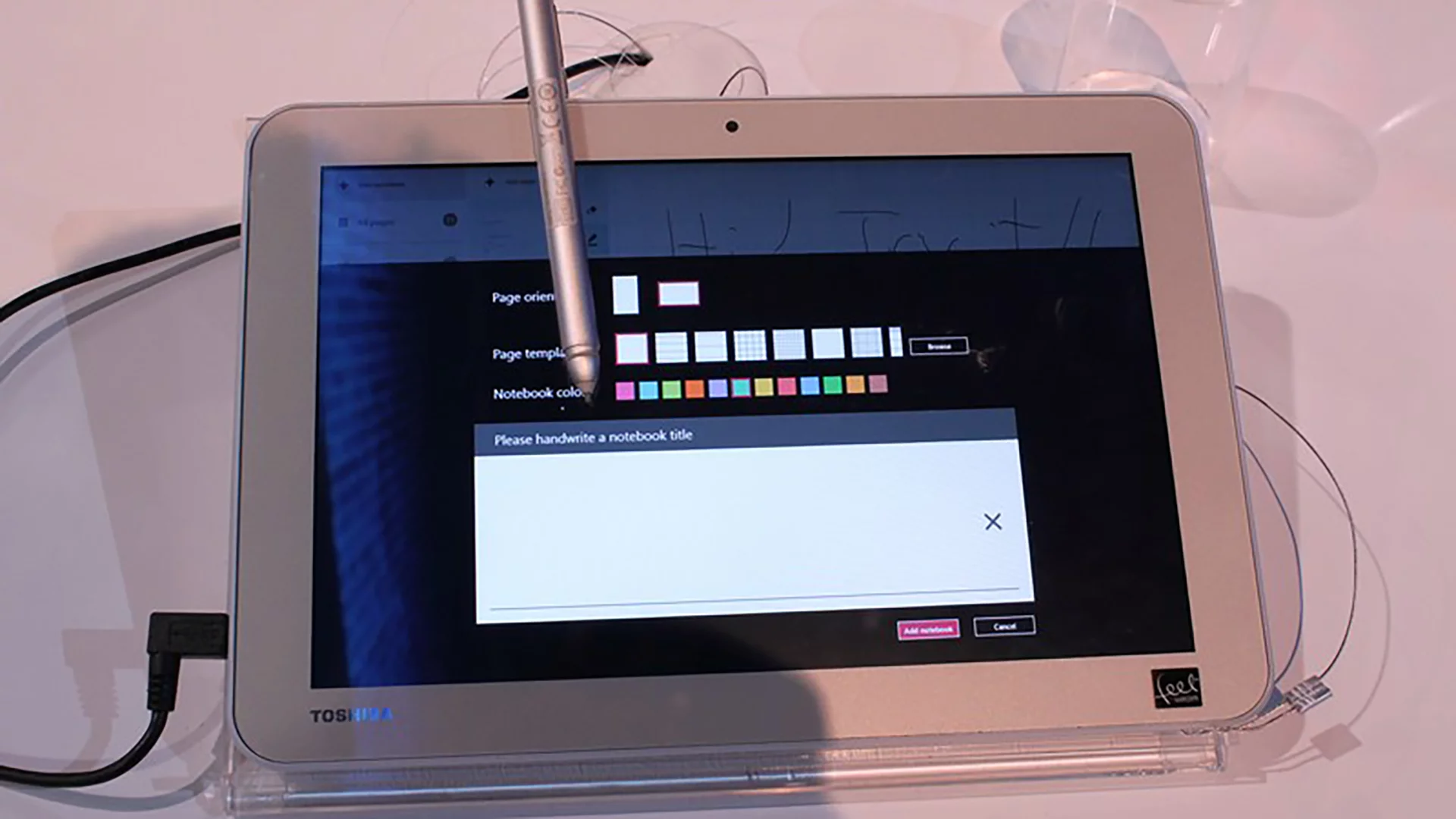 The company has included its own TruNote app, designed to let users take notes, draw or paint – providing purpose-built interface to easily switch pen color and type (Photo: Eric Mack/Gizmag)