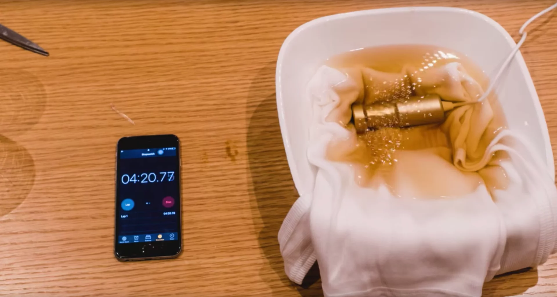 The Sonic Soak uses ultrasound waves to clean clothes