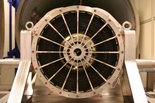 An eROSITA mirror module during installation into the PANTER X-ray test facility (Image: Max Planck Institute for Extraterrestrial Physics)