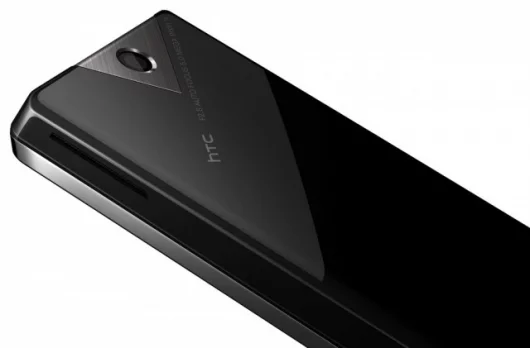 HTC Touch Diamond2 features a 5 megapixel F2.8 camera