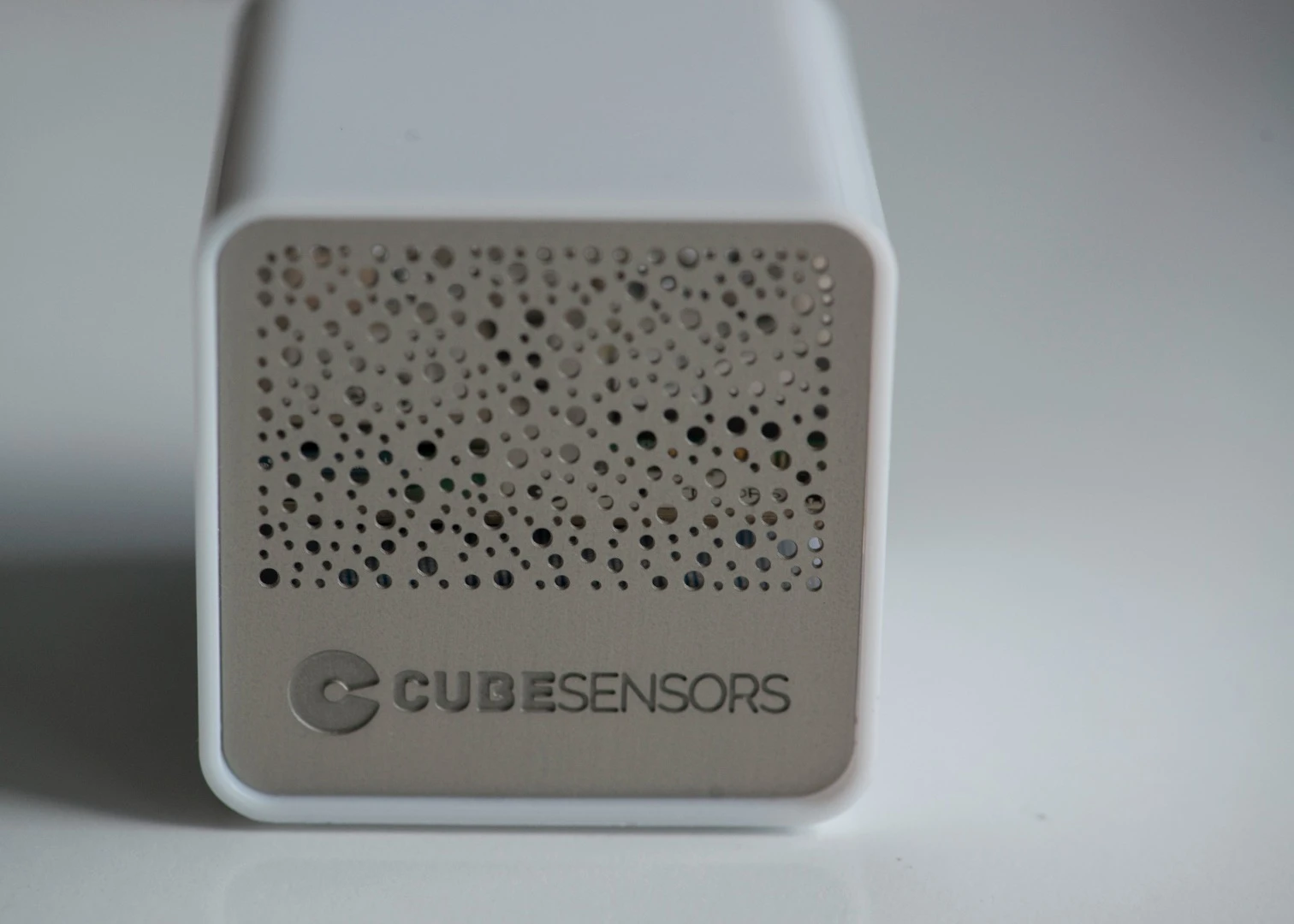 CubeSensors can be set to Live mode for general living spaces, Work for offices and Sleep for bedrooms
