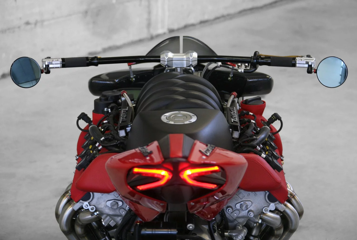 Lazareth LM 847: Panigale tail section
