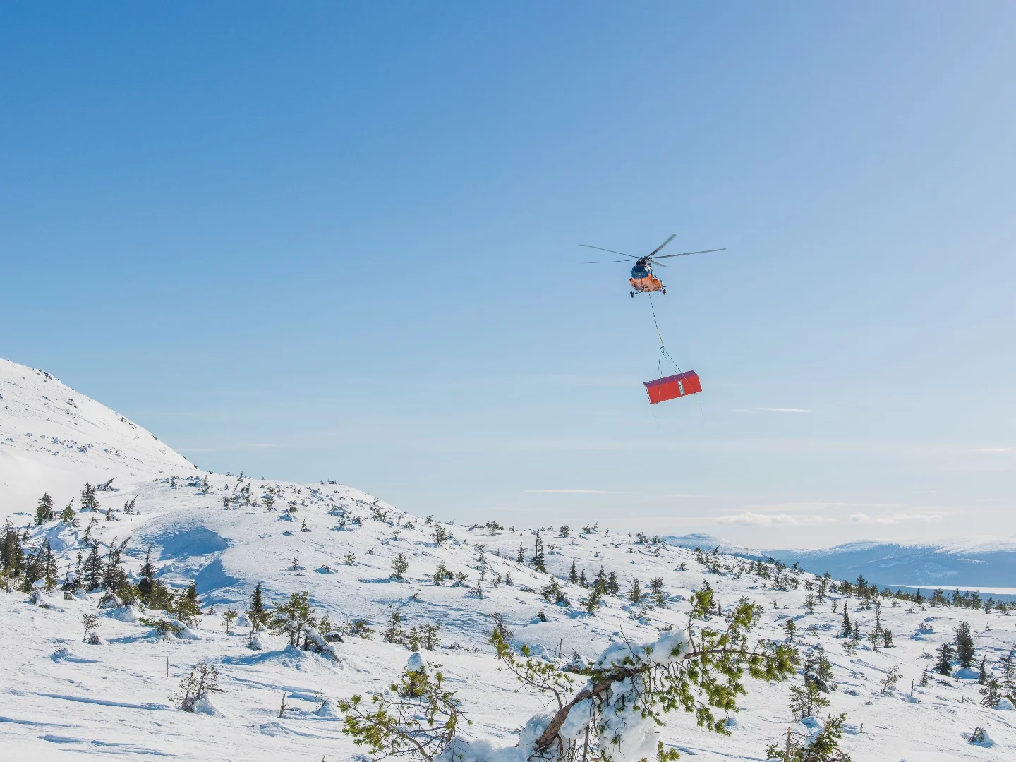 The cabin was transported to position by helicopter