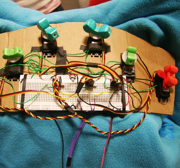 The current system is controlled by selectively activating and deactivating switches