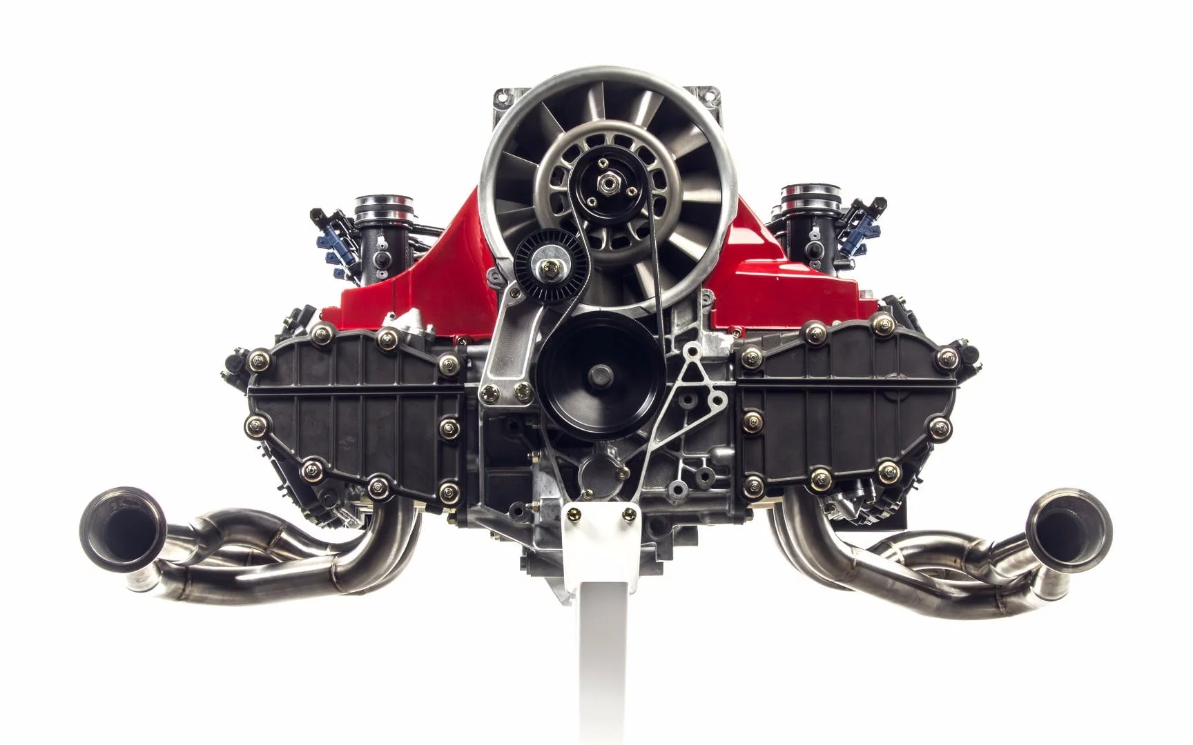 The flat-six in the Gunther Werks 400R