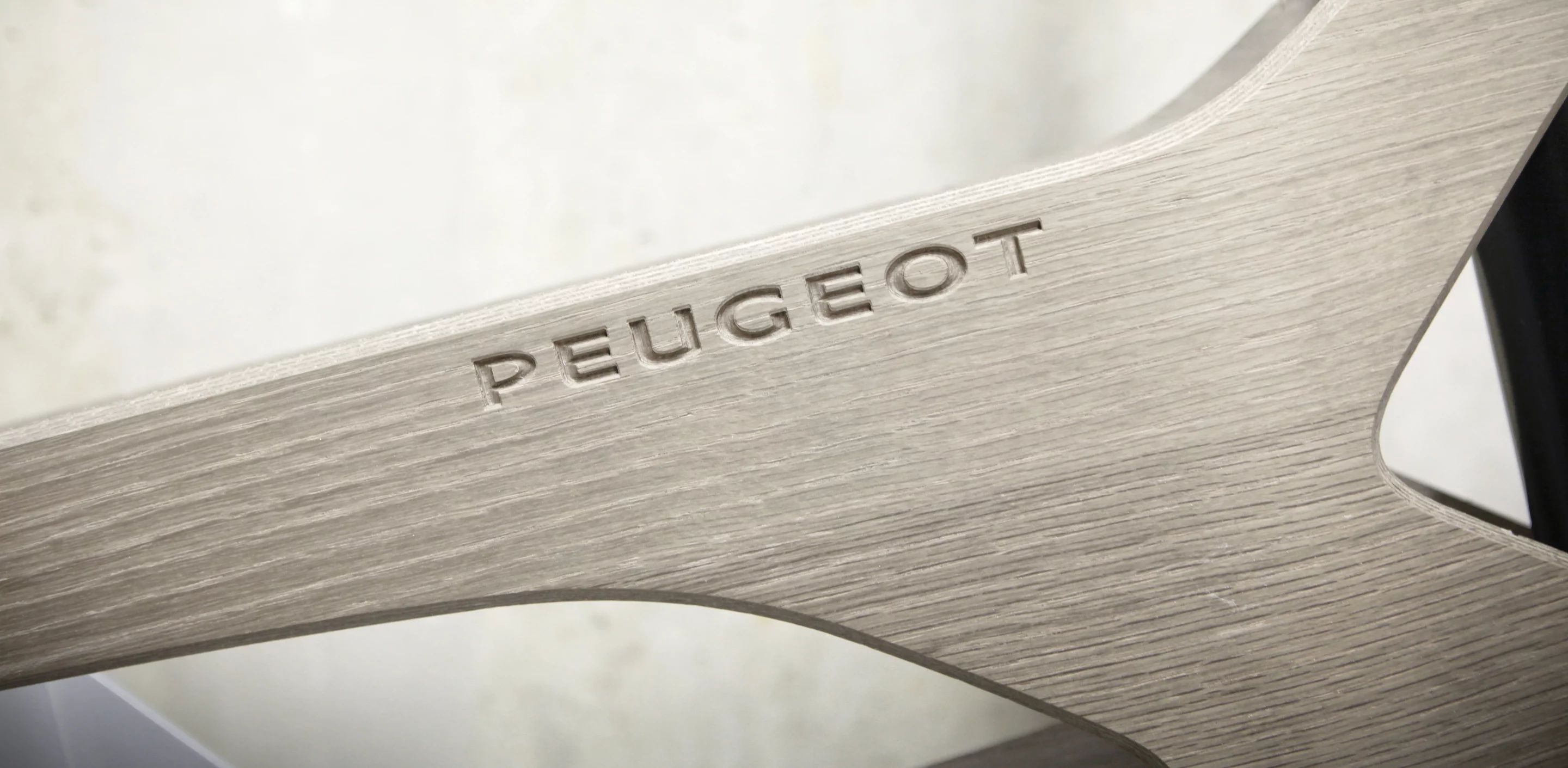 The Peugeot DL122