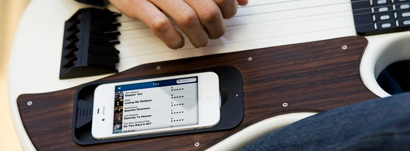 Choosing which song to play on the gTar