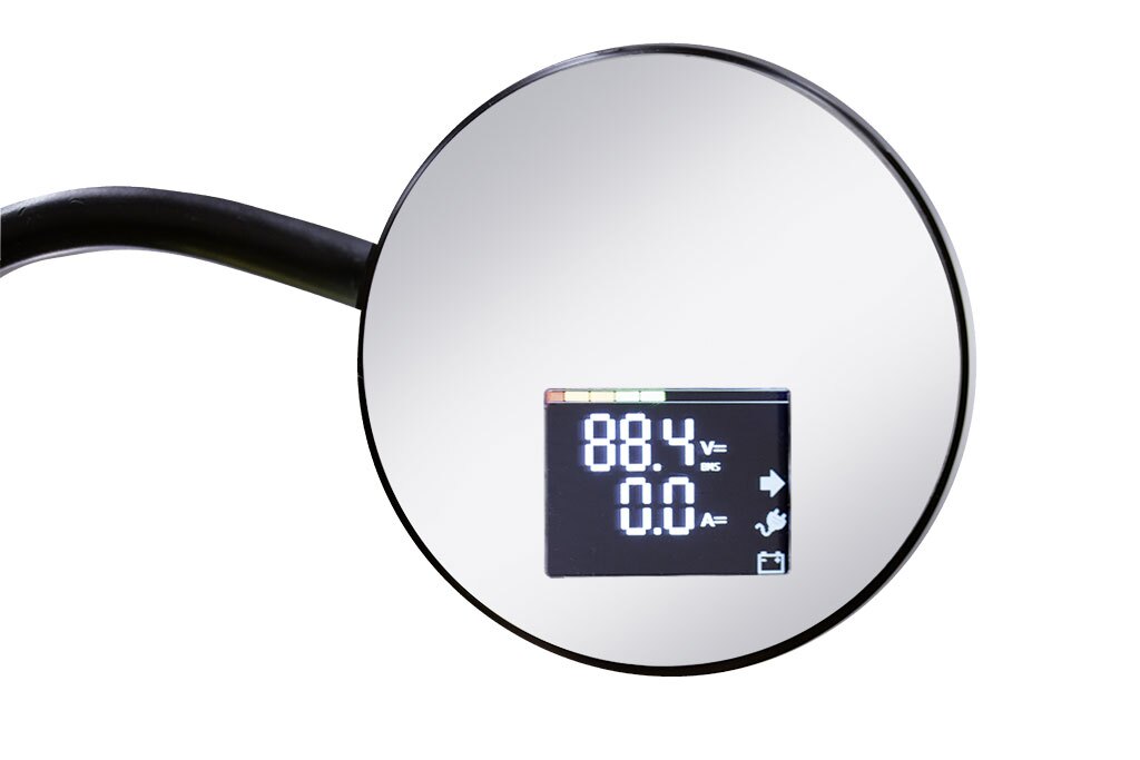 Johammer's mirrors with integrated dash